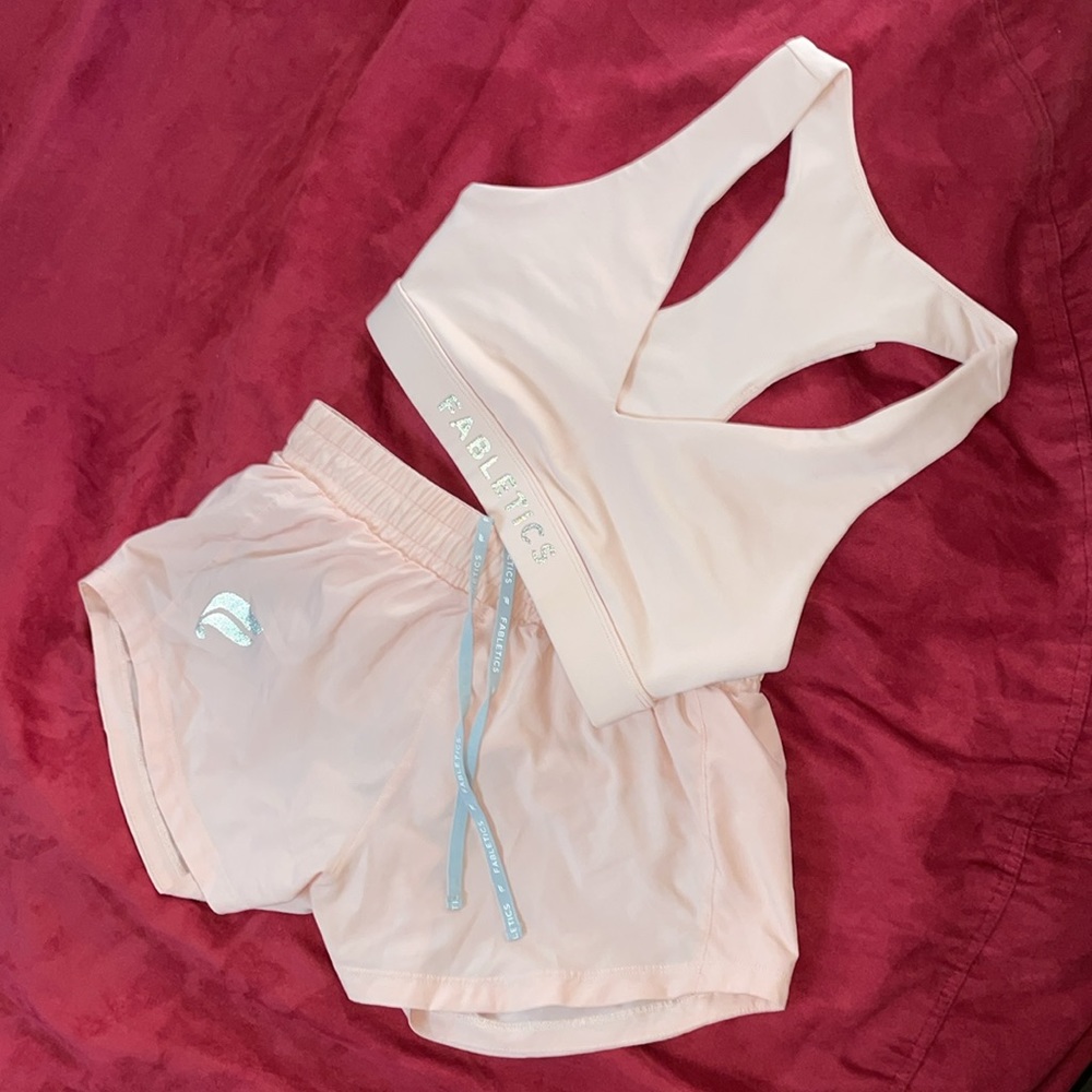 Fabletics Matching Set!! Kinetic Light Impact Sports Bra & Track Short size S